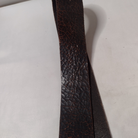 Bill Adler Studio Women's Leather Belt 32 Distressed Crackle Abstract Buckle W - Picture 4 of 6